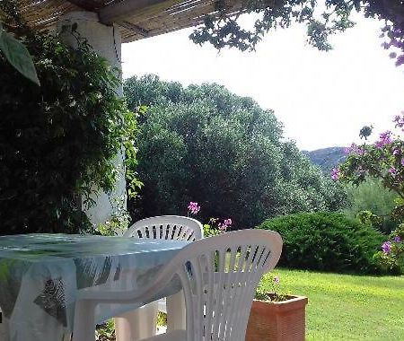 فندق سانتا تيريزا غالّورافي  Agriturismo La Valletta المظهر الخارجي الصورة